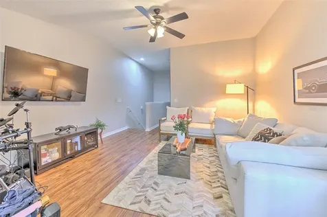 11808 13th Way N St Petersburg FL 33716
