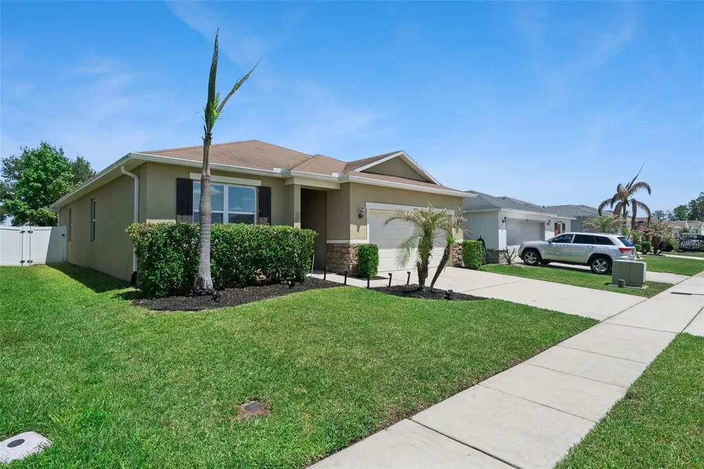 4553 Baler Trails Drive St Cloud FL 34772