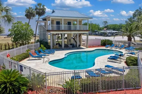 54 SE 910th Avenue Suwannee FL 32692