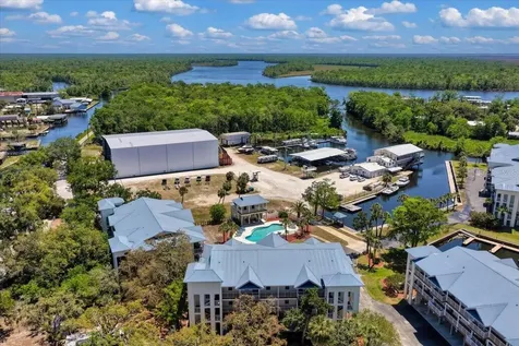 54 SE 910th Avenue Suwannee FL 32692
