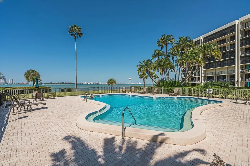 100 Oakmont Lane Belleair FL 33756