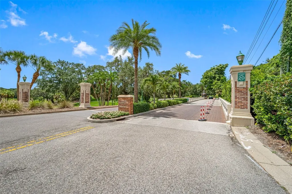 100 Oakmont Lane Belleair FL 33756