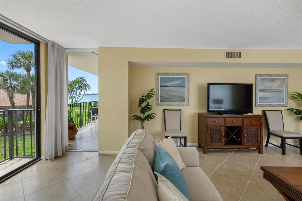 100 Oakmont Lane Belleair FL 33756
