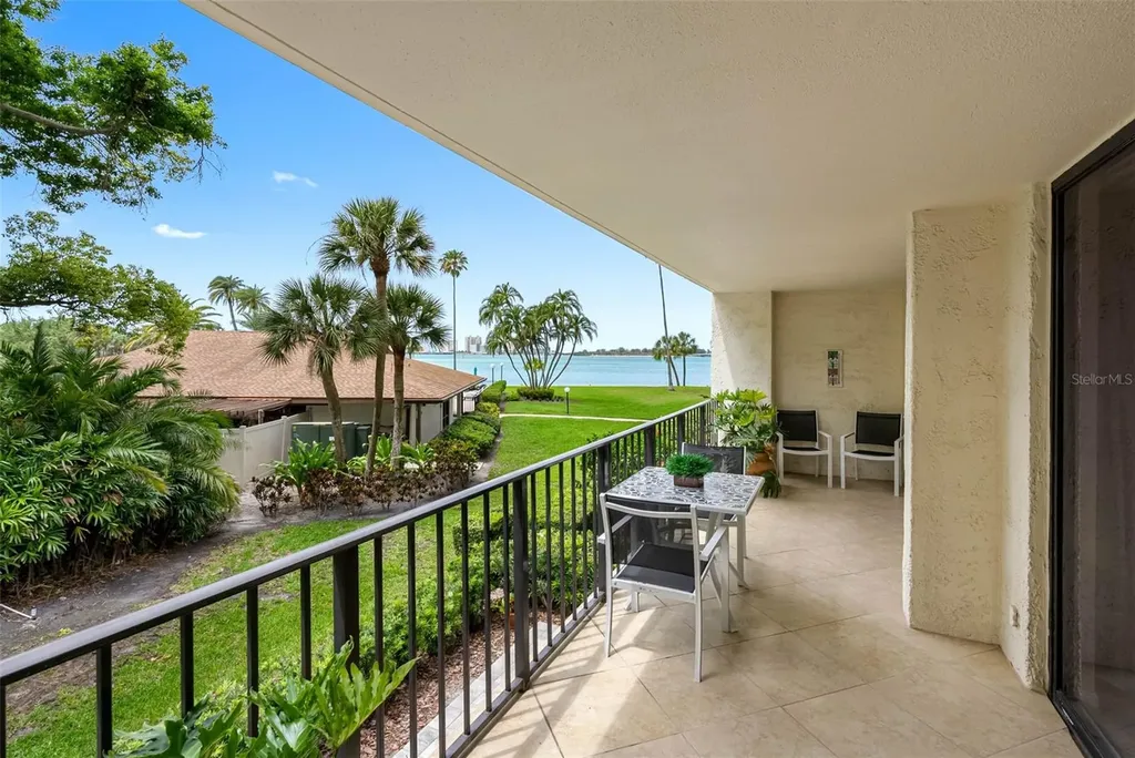 100 Oakmont Lane Belleair FL 33756