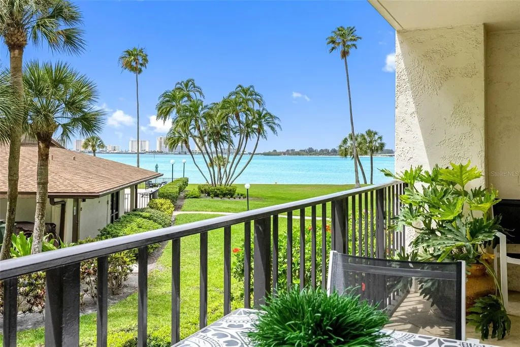 100 Oakmont Lane Belleair FL 33756