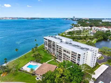 100 Oakmont Lane Belleair FL 33756