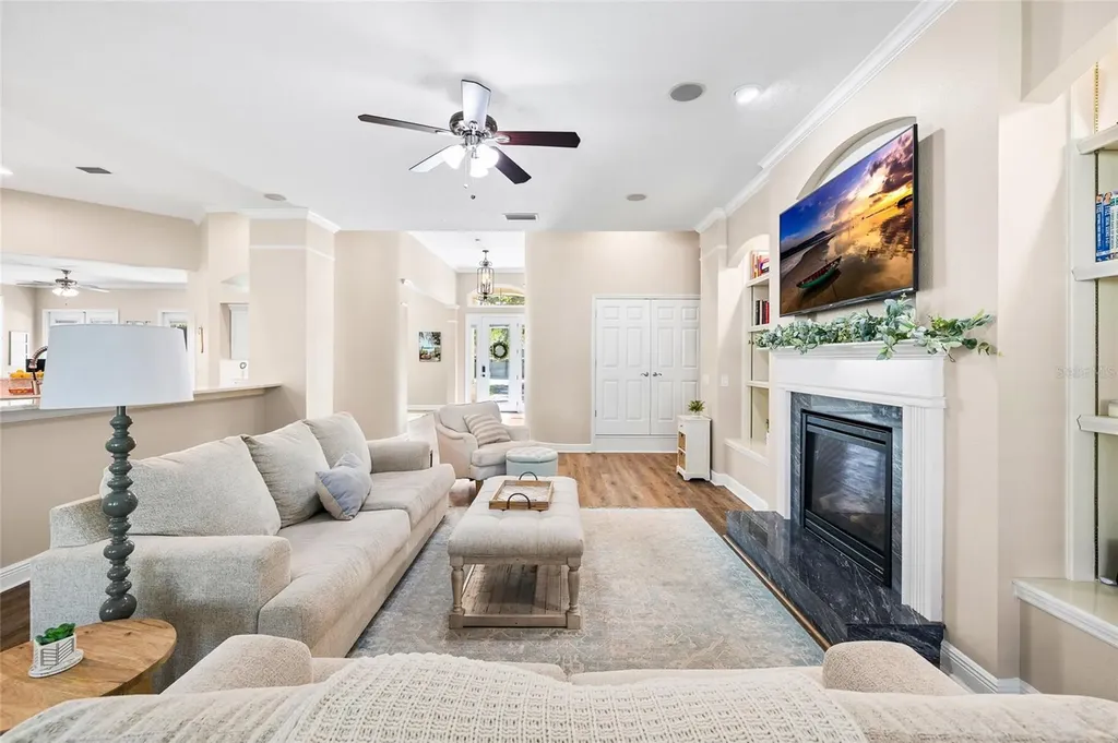 5823 Terncrest Drive Lithia FL 33547