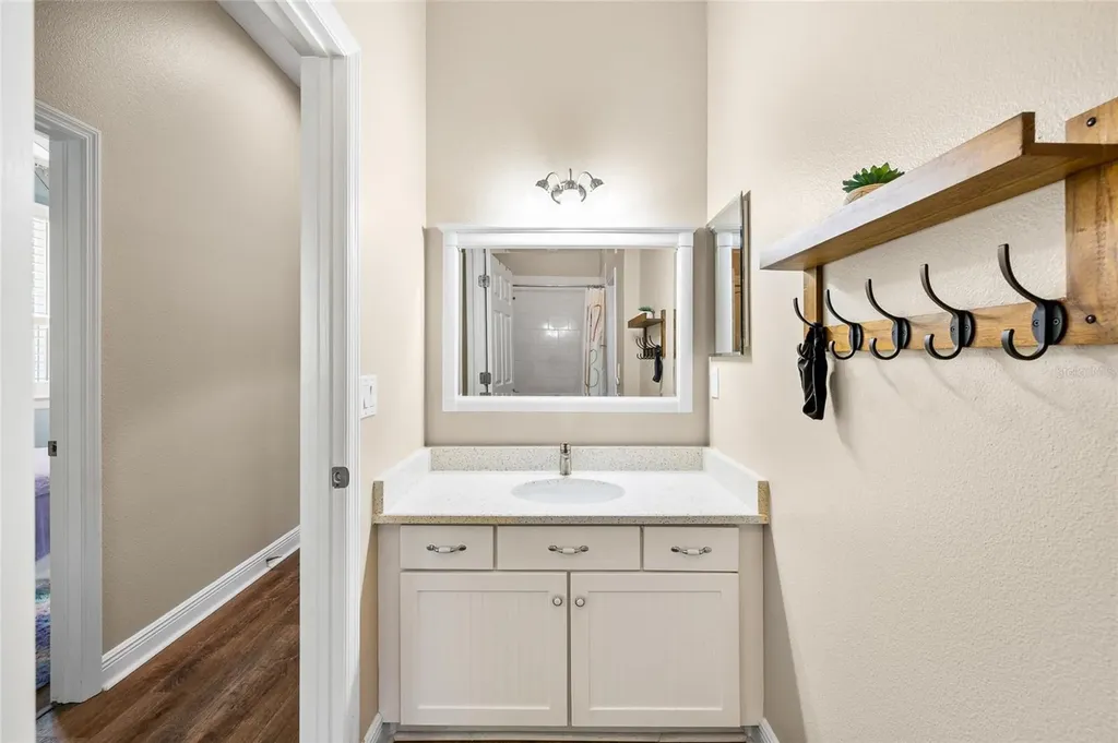 5823 Terncrest Drive Lithia FL 33547