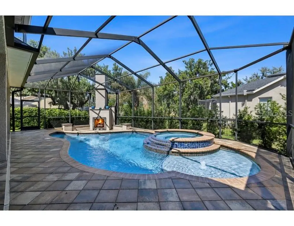 5823 Terncrest Drive Lithia FL 33547
