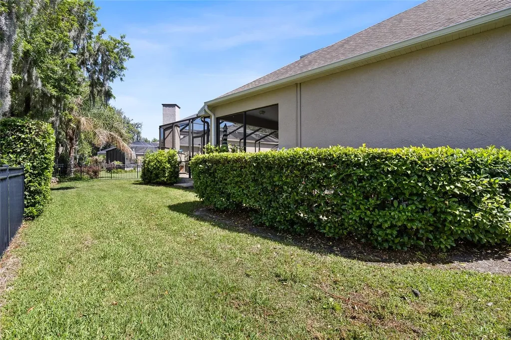 5823 Terncrest Drive Lithia FL 33547
