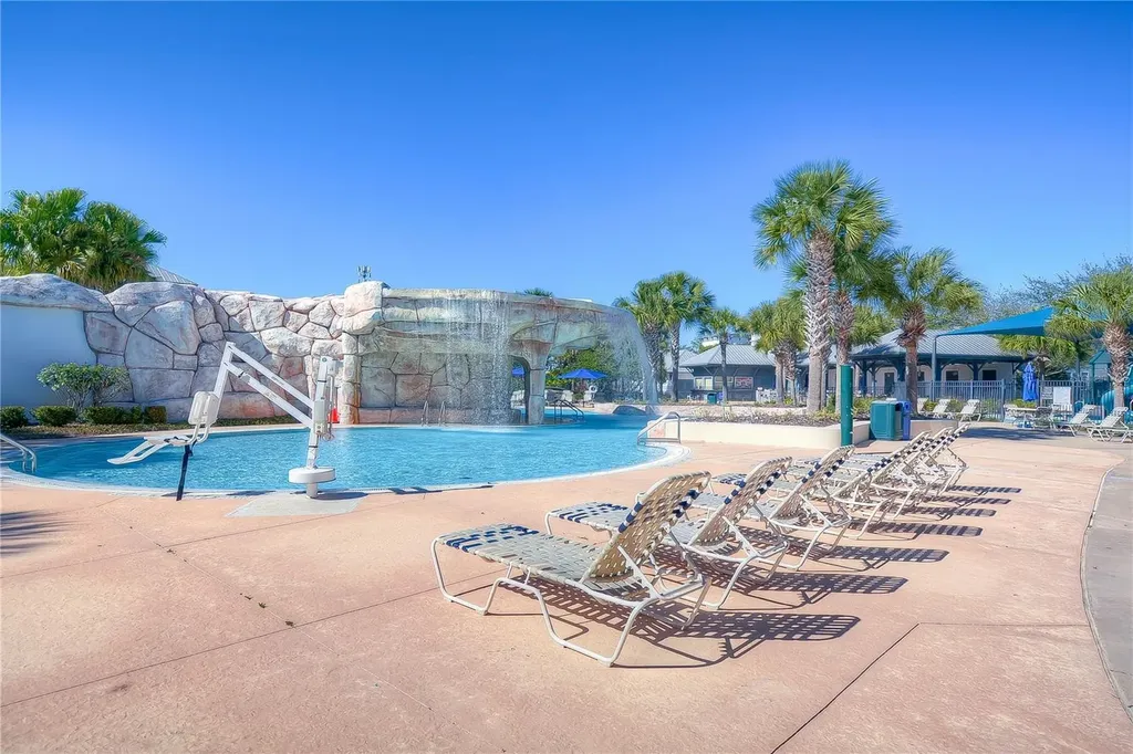 5823 Terncrest Drive Lithia FL 33547