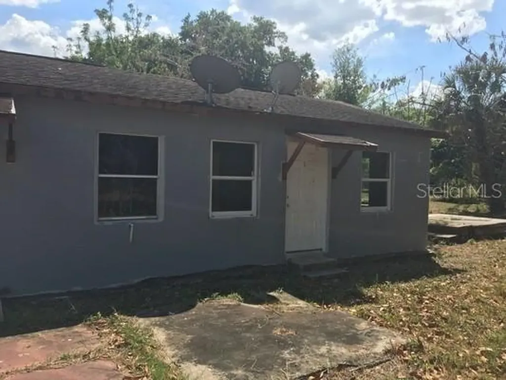 131 B Street Lake Wales FL 33853