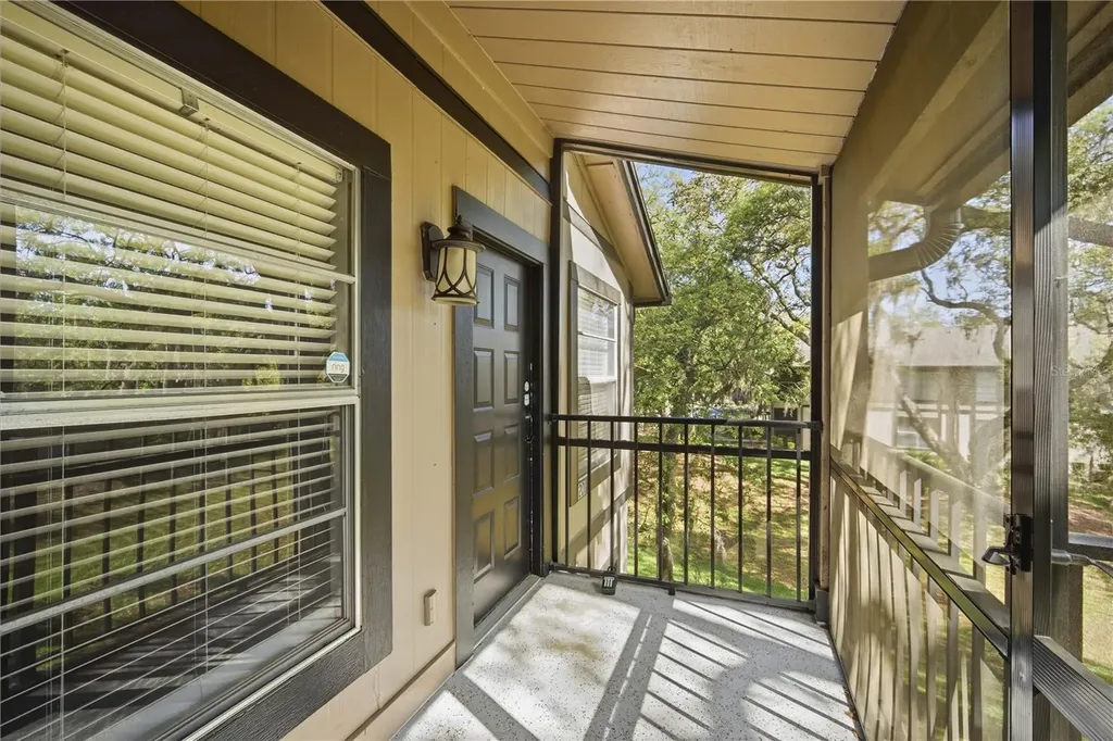 4022 Tumble Wood Trail Tampa FL 33613