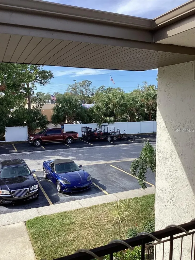 7701 Starkey Road Seminole FL 33777