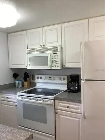 7701 Starkey Road Seminole FL 33777