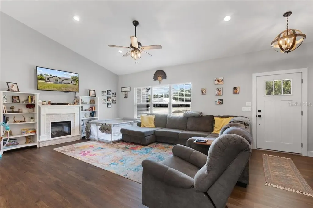 5231 NW 73rd Street Chiefland FL 32626