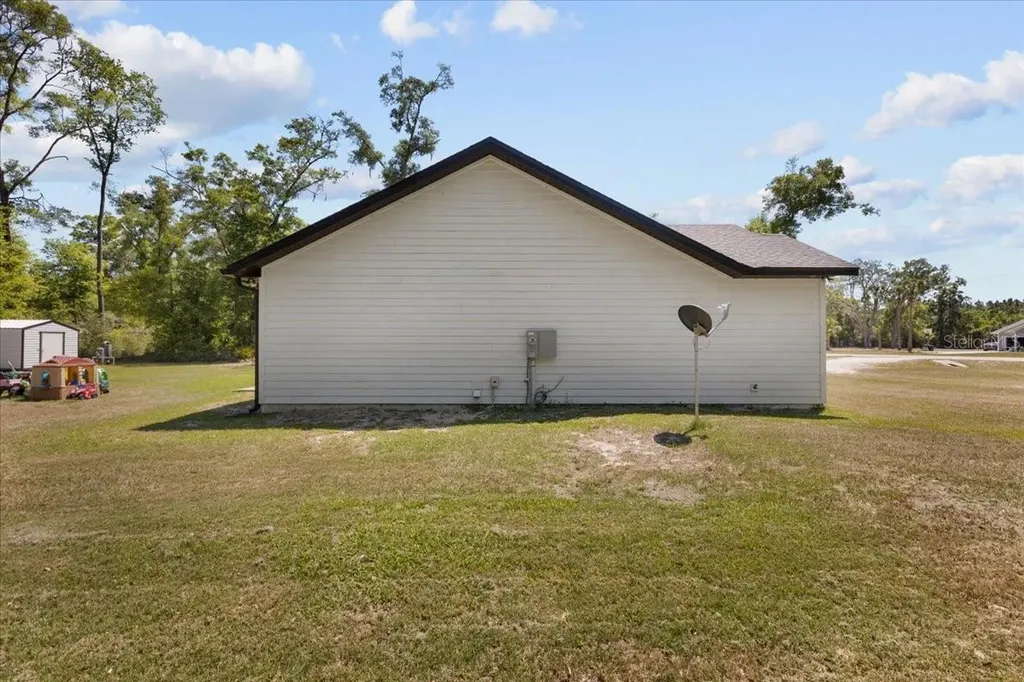5231 NW 73rd Street Chiefland FL 32626
