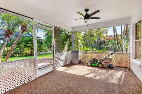 4913 72nd Court E Bradenton FL 34203