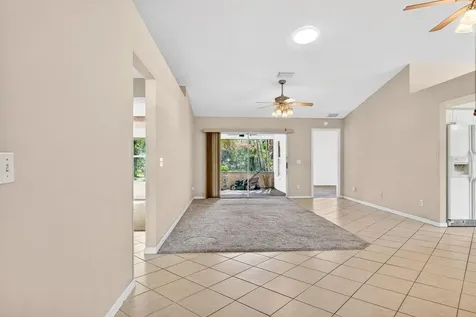 4913 72nd Court E Bradenton FL 34203