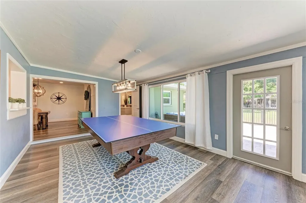 1907 37th Street W Bradenton FL 34205