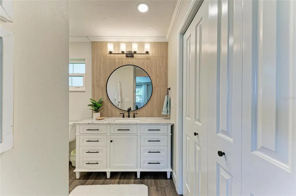 1907 37th Street W Bradenton FL 34205