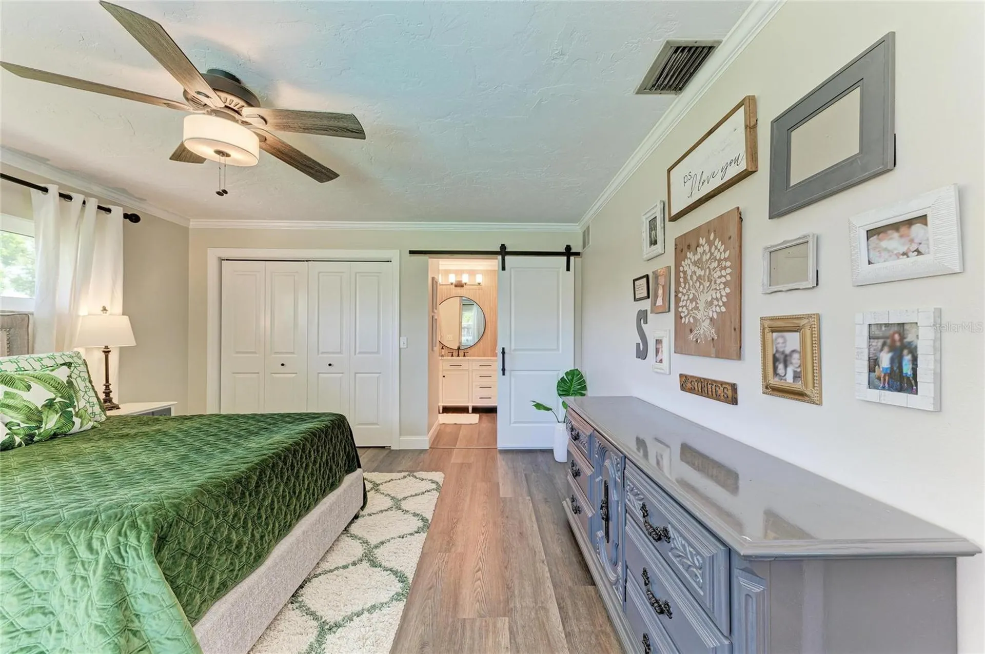 1907 37th Street W Bradenton FL 34205
