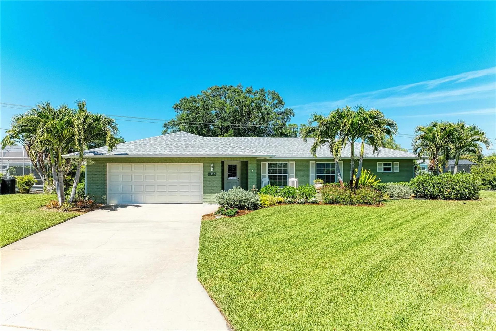 1907 37th Street W Bradenton FL 34205