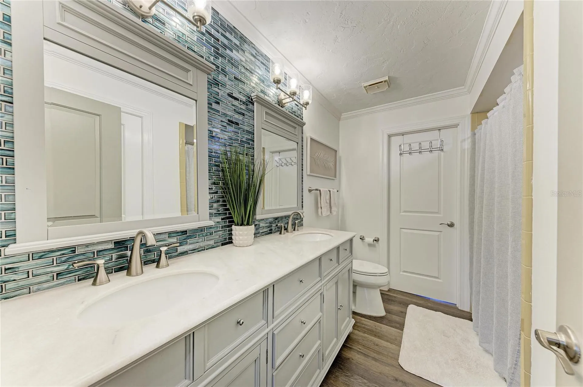 1907 37th Street W Bradenton FL 34205