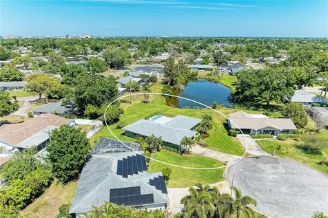 1907 37th Street W Bradenton FL 34205