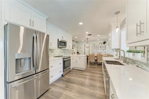 1907 37th Street W Bradenton FL 34205