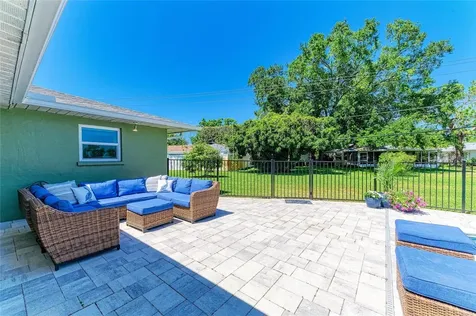 1907 37th Street W Bradenton FL 34205