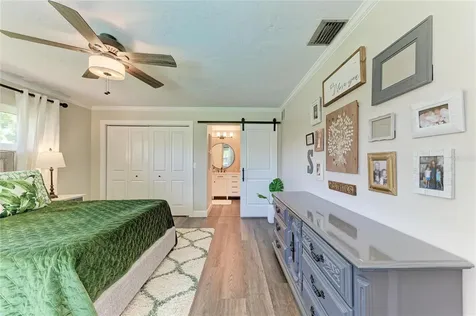 1907 37th Street W Bradenton FL 34205