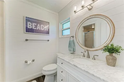 1907 37th Street W Bradenton FL 34205
