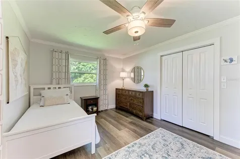 1907 37th Street W Bradenton FL 34205