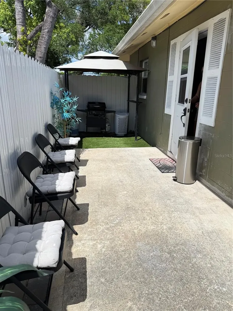 7005 Jean Court Tampa FL 33634