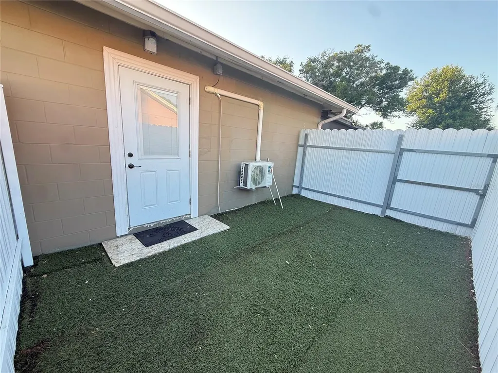 7005 Jean Court Tampa FL 33634