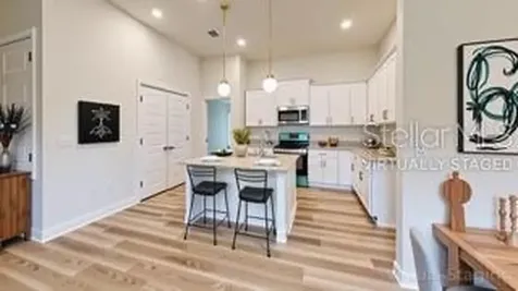 1827 N Roberts Trail Bell FL 32619