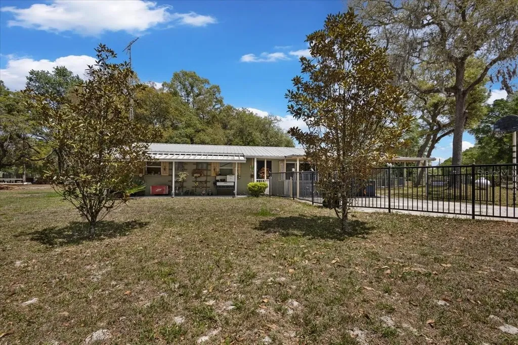 8731 NW 127th Place Chiefland FL 32626