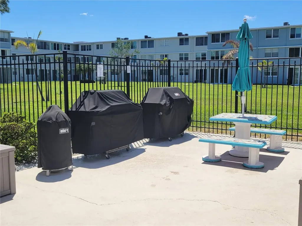 4720 Locust Street NE St Petersburg FL 33703
