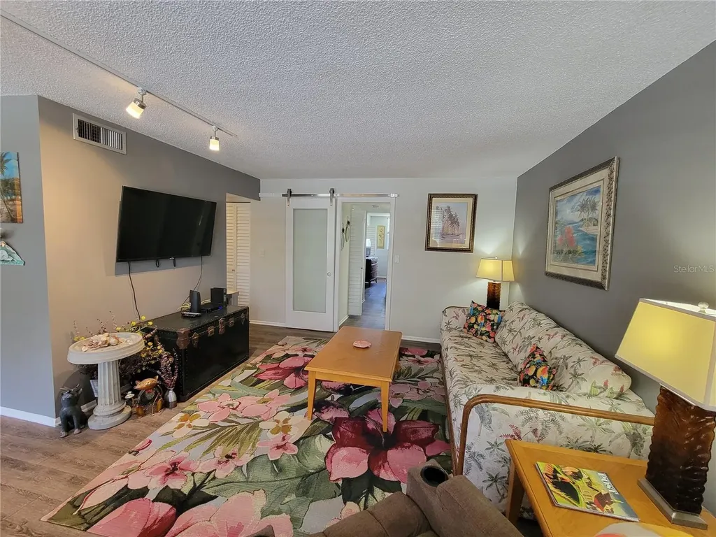 4720 Locust Street NE St Petersburg FL 33703