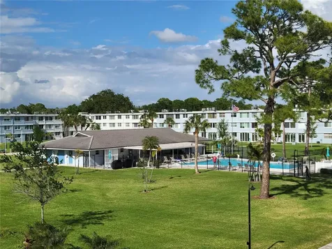 4720 Locust Street NE St Petersburg FL 33703
