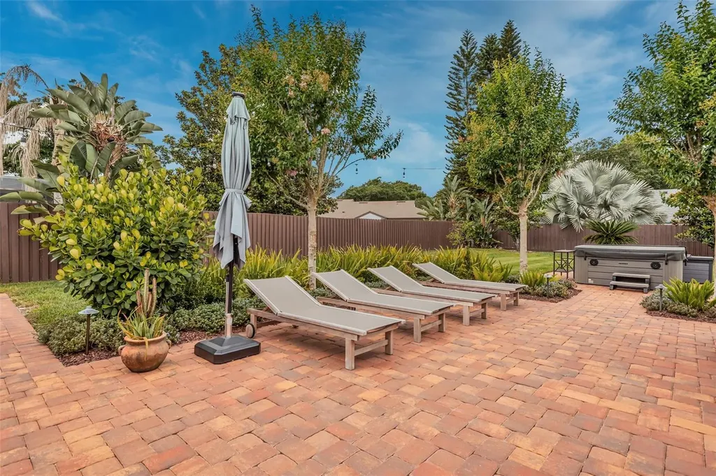 7455 Sparkling Lake Road Orlando FL 32819
