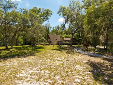 3166 Turtle Street Dade City FL 33523