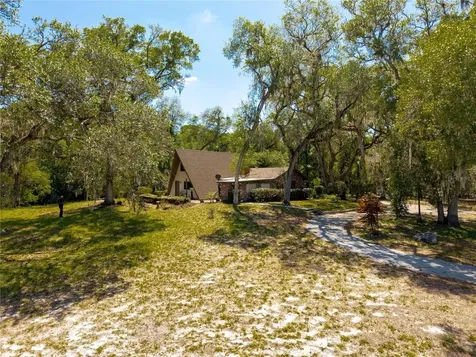 3166 Turtle Street Dade City FL 33523
