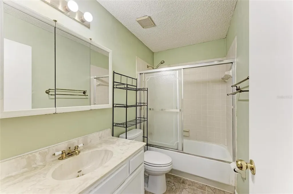903 Plum Tree Lane Sarasota FL 34243