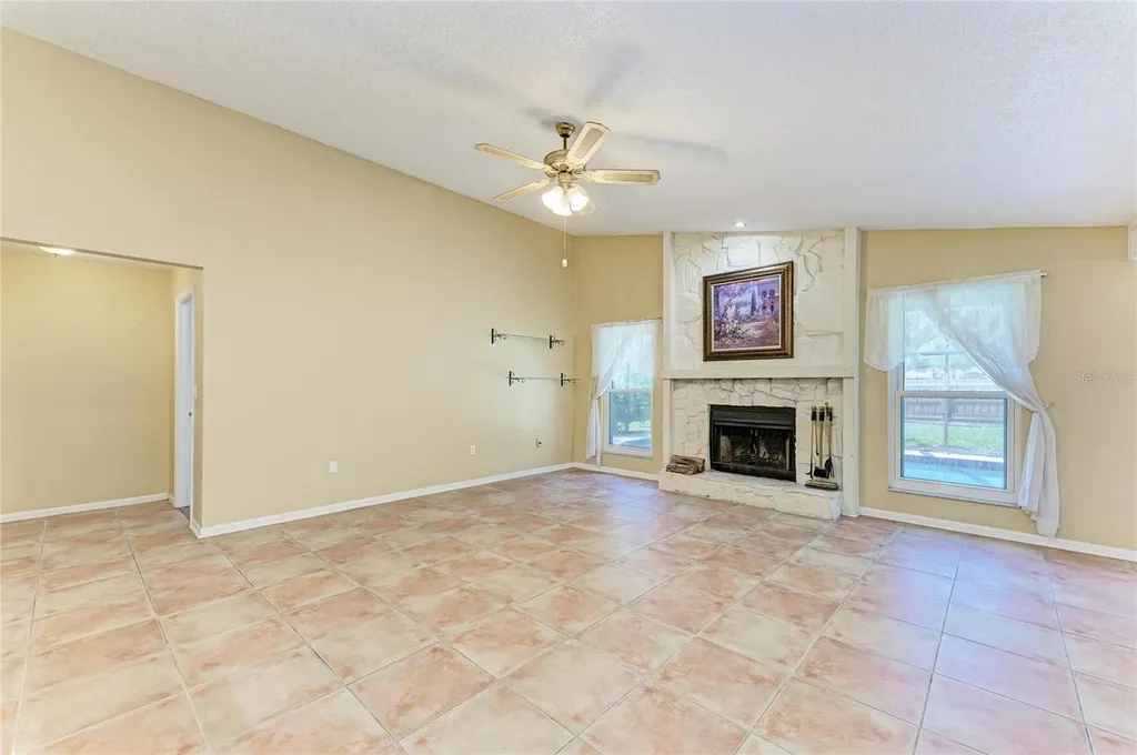 903 Plum Tree Lane Sarasota FL 34243