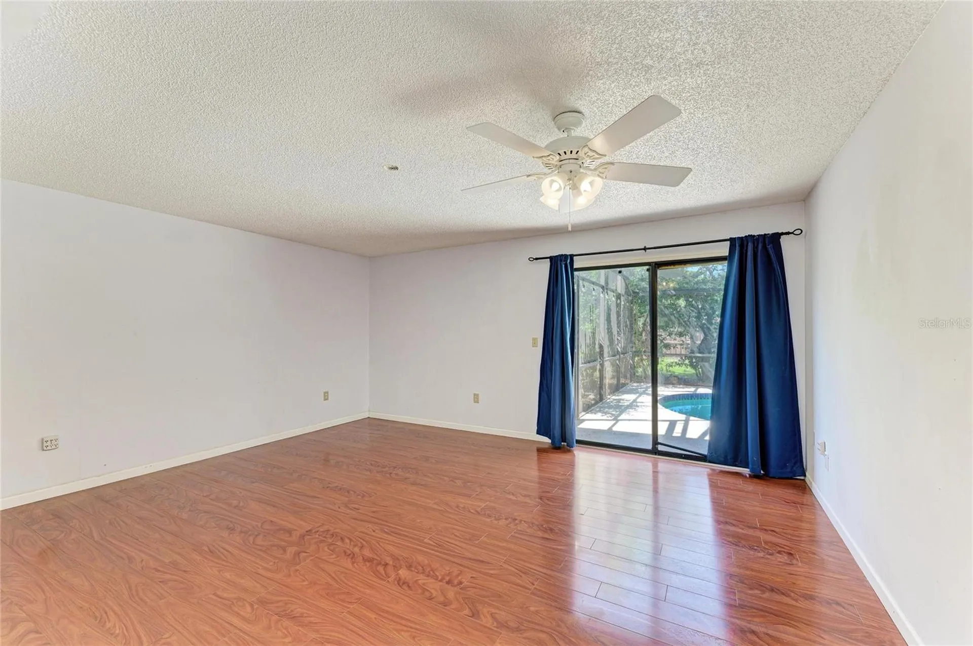 903 Plum Tree Lane Sarasota FL 34243