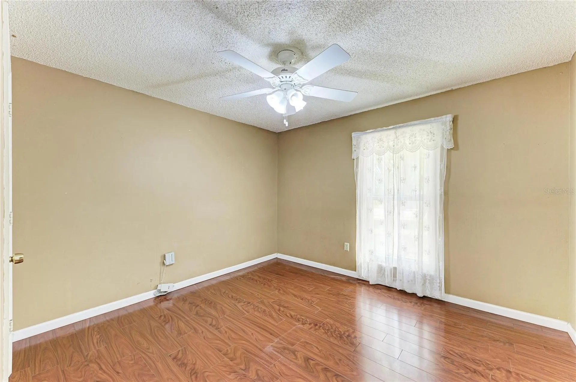 903 Plum Tree Lane Sarasota FL 34243