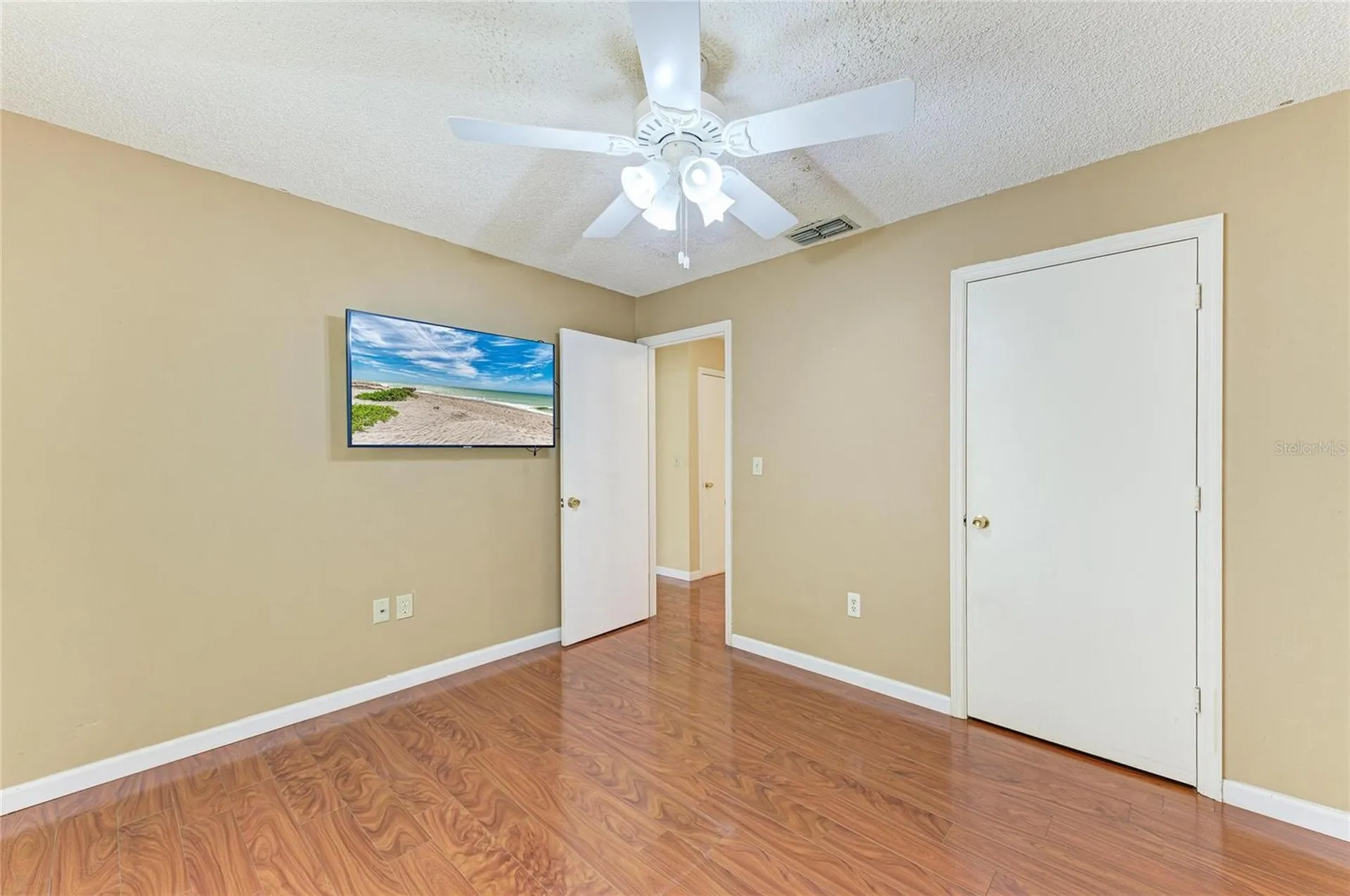 903 Plum Tree Lane Sarasota FL 34243