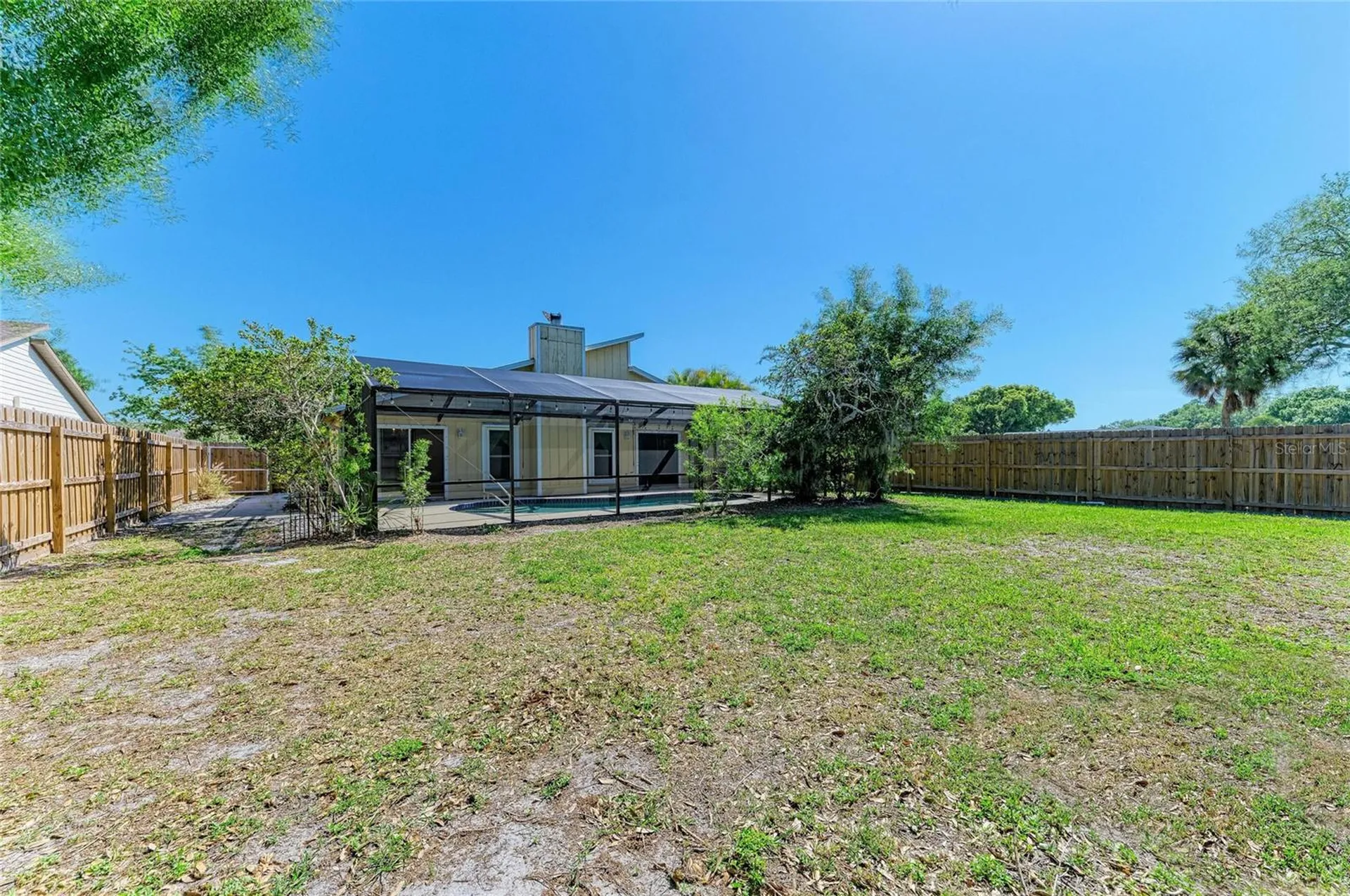 903 Plum Tree Lane Sarasota FL 34243